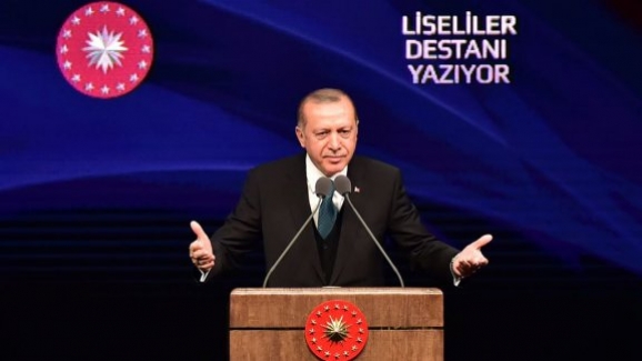 Cumhurbaşkanı Erdoğan ve Bakan Yılmaz, “Liseliler Destanı Yazıyor” yarışmasının ödül törenine katıldı