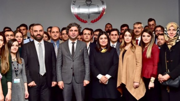 Millî Eğitim Bakanlığı Müsteşar Yardımcısı Ercan Demirci,"MEBİM 147, bilgiye ulaşım maliyetini ortadan kaldırıyor"
