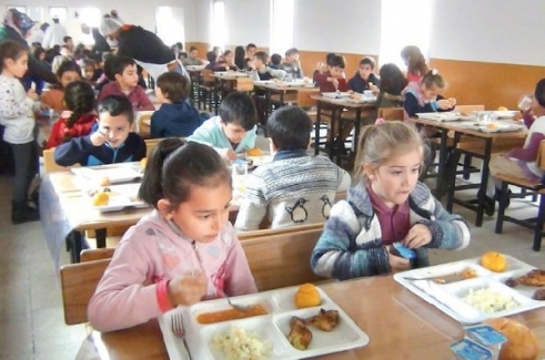 MEB: 2018-2019 Eğitim Öğretim Yılında Tüm Okullarda Ücretsiz Yemek Verecek