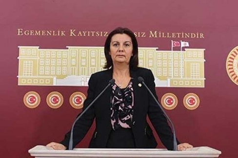 CHP GENEL BAŞKAN YARDIMCISI LALE KARABIYIK: İSTANBUL’DA ÖĞRENCİLERİN DÖRTTE BİRİ ÖĞRETMENSİZ KALDI