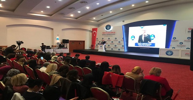 Türk Eğitim-Sen olarak yazılı sınava ehliyete dayalı bir yönetici atama talebimizden vazgeçmeyeceğiz.