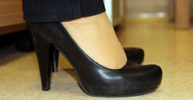 Kadın Öğretmenlere Topuklu Ayakkabı Yasağına İlişkin Soruşturma Açıldı