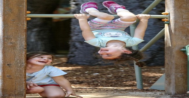 Dışarıda oynamayı ihmal eden çocuklar daha stresli, karamsar ve daha az dikkat çeken çocuklar.