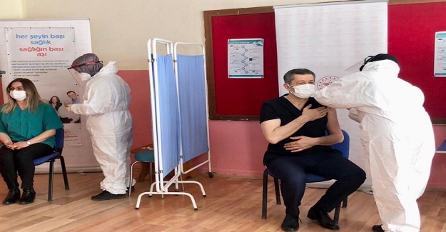 Milli Eğitim Bakanı Ziya Selçuk'tan Korona Aşısı Açıklaması
