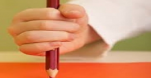 Çocuğunuzun Kalem Tutuşu Nasıl Düzeltilir?